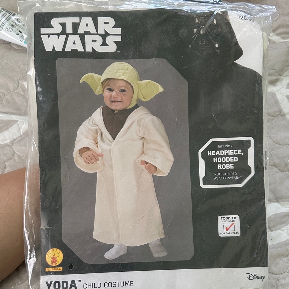 Disney Star Wars Yoda Costume - Cream and Green